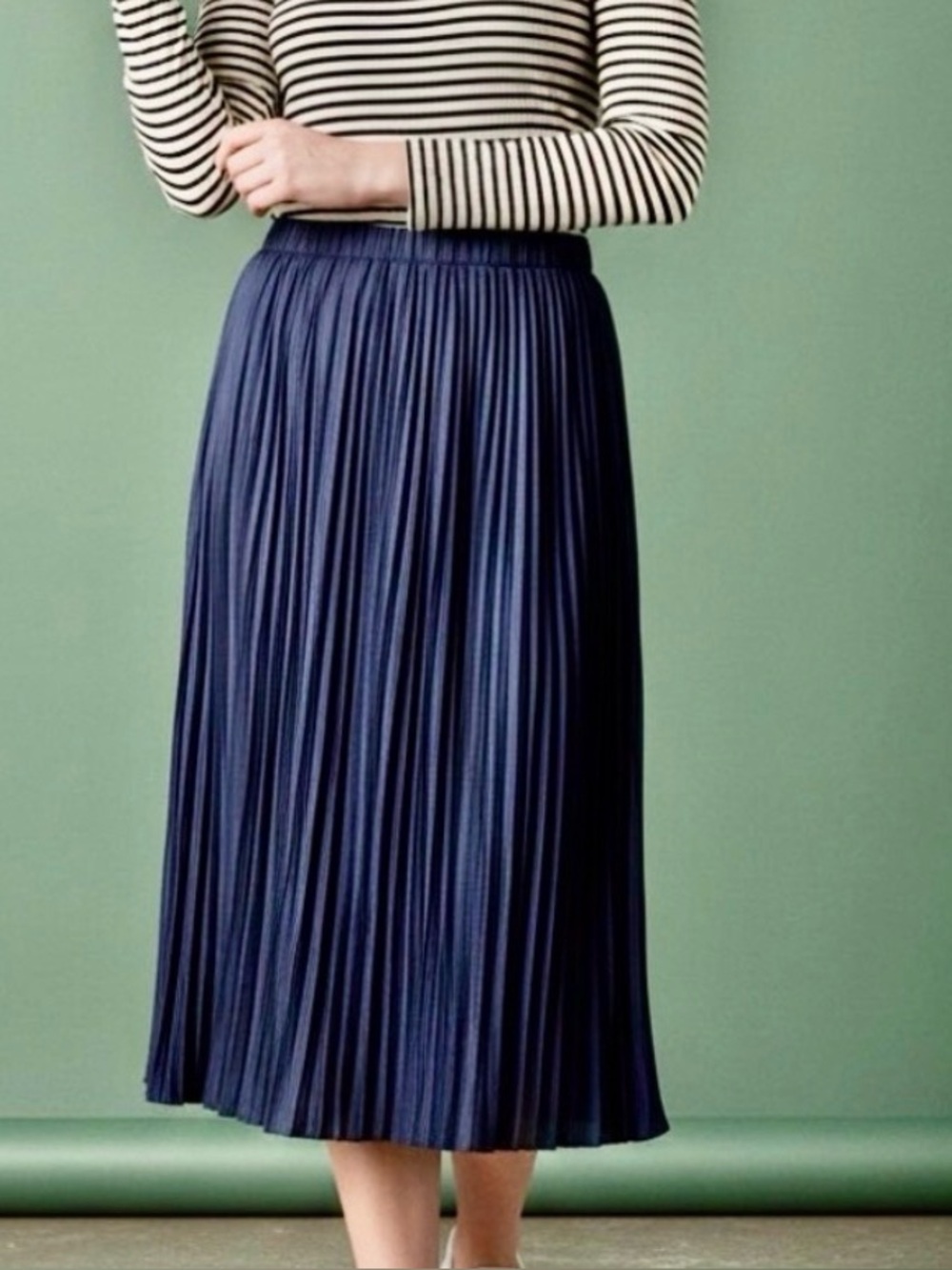 MARGARET O’LEARY Designs: “The Cynthia” Classic Black MIDI Skirt (New: $290)